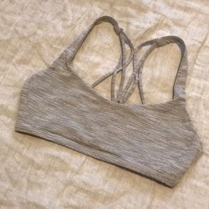 Lululemon free to be zen bra. Size 4.